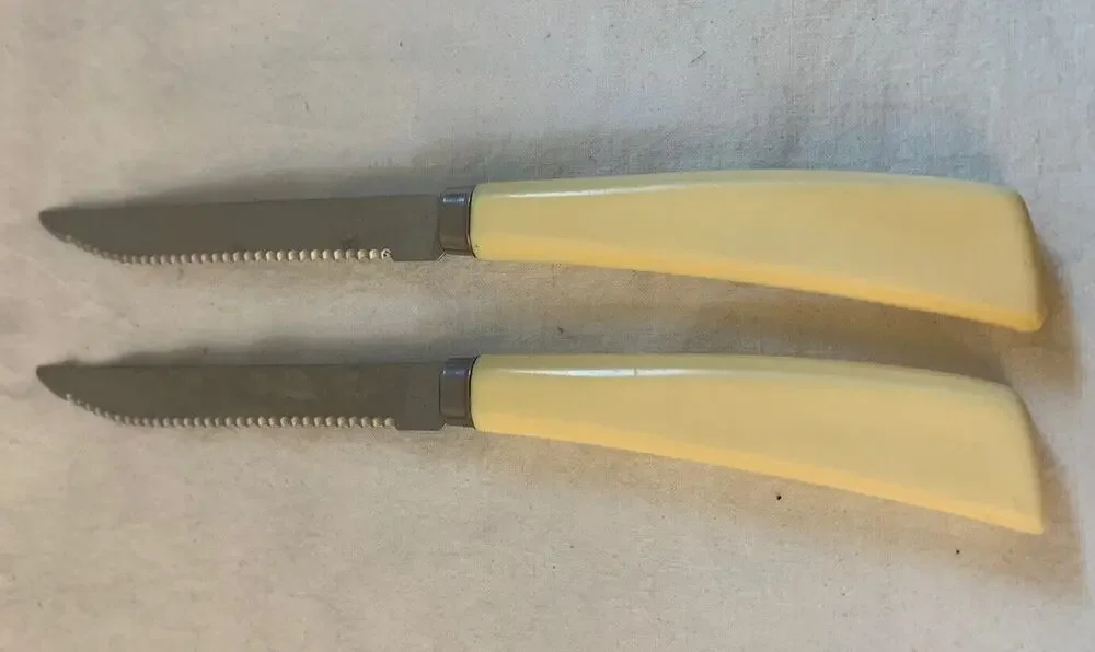 Vintage Quikut Serrated Steak Knives MCM Tenite Cream Handles Set of 2